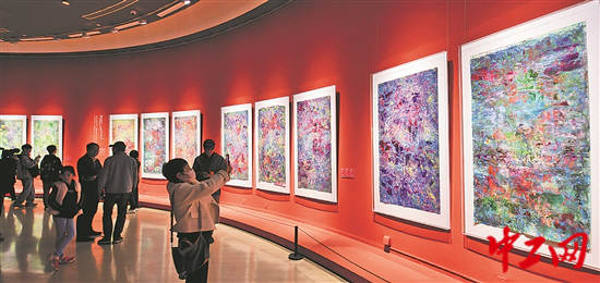 慧仁策略 视线｜“文明的对话生命的问答——徐冬冬二十四节气抽象绘画学术展”开幕